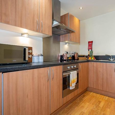 Haus City Centre Apartment - Arcadian -Balcony - Secure Parking - Wifi-Smart Tv - China Town -Top Rated Birmingham Kültér fotó